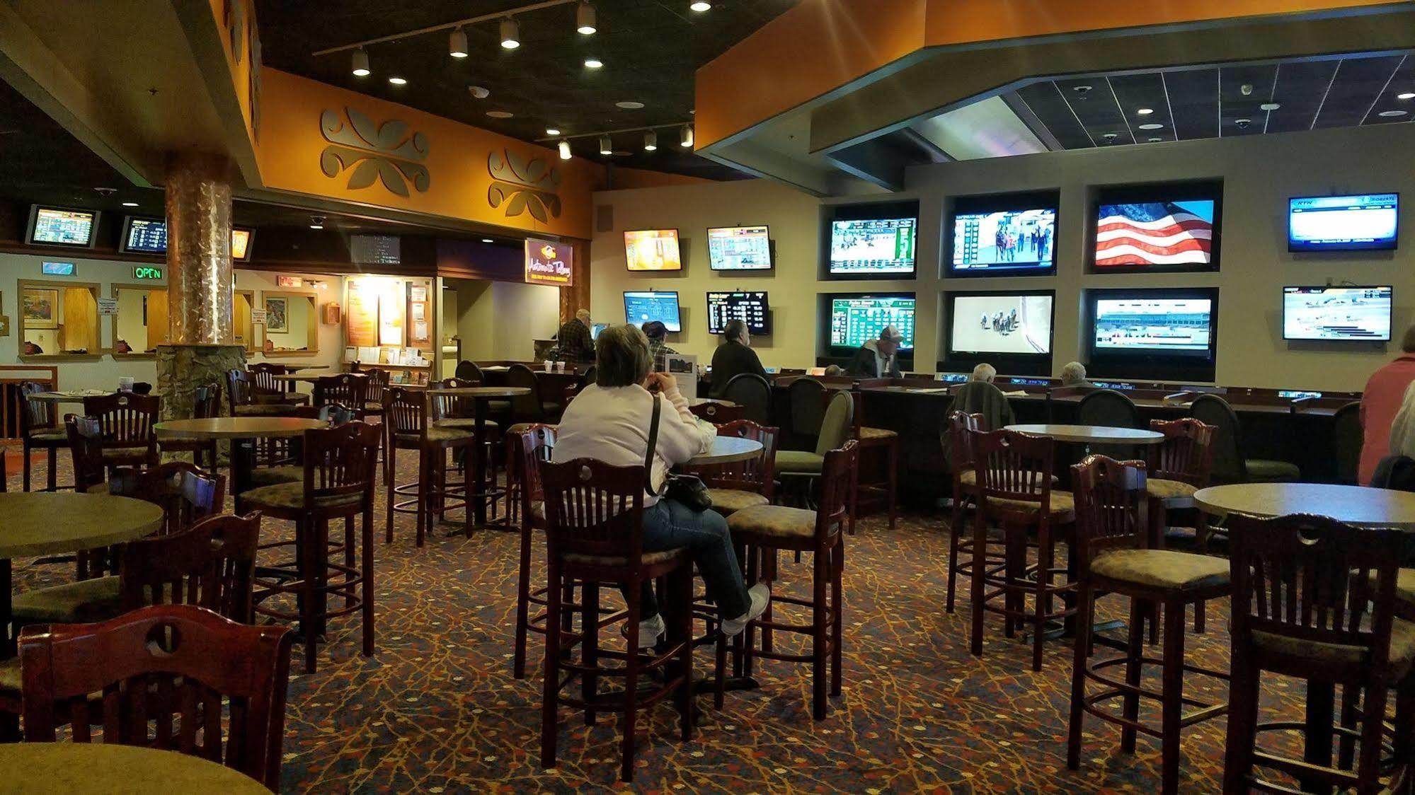 Ho-Chunk Casino Hotel - Wisconsin Dells Барабу Экстерьер фото